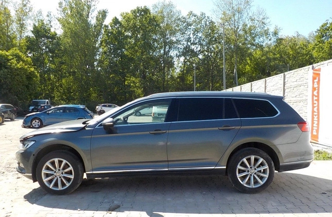 Volkswagen Passat cena 16900 przebieg: 417206, rok produkcji 2018 z Katowice małe 436
